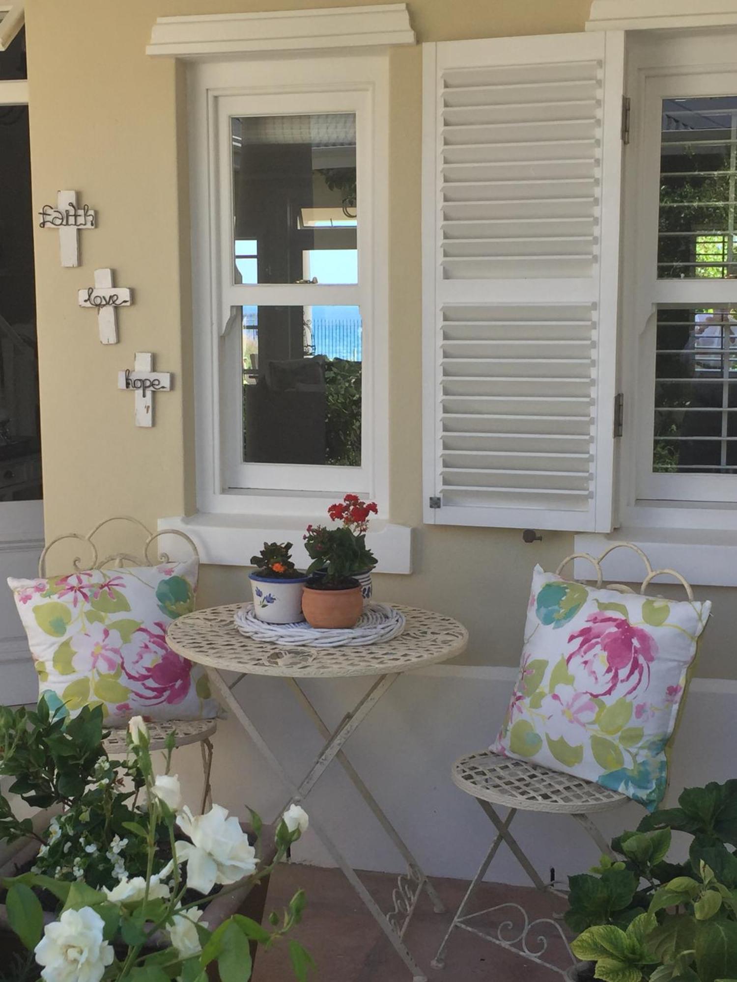 Sandals Beach Villa เฮอร์มานุส ภายนอก รูปภาพ