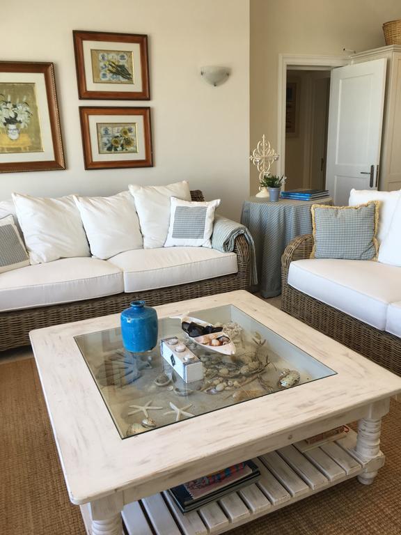 Sandals Beach Villa เฮอร์มานุส ภายนอก รูปภาพ