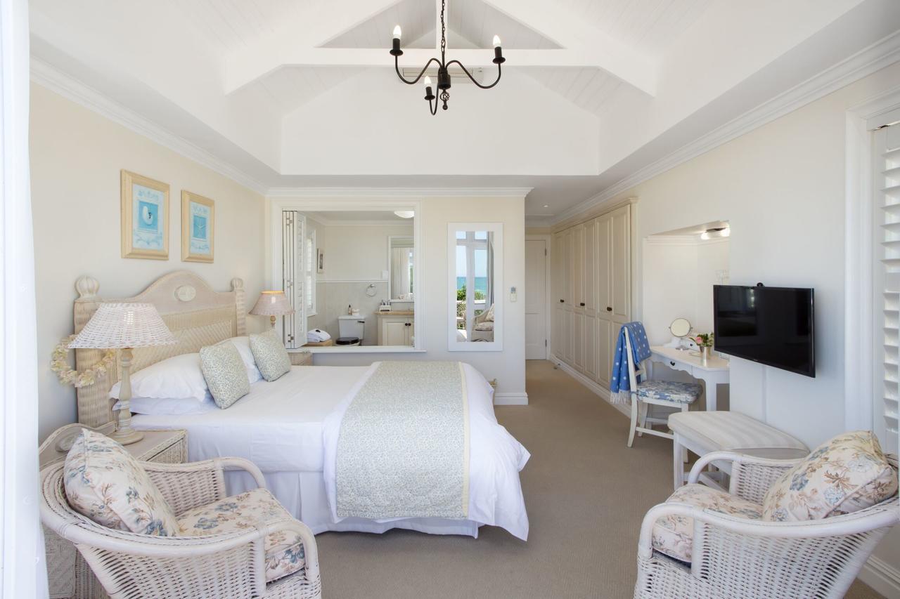 Sandals Beach Villa เฮอร์มานุส ภายนอก รูปภาพ